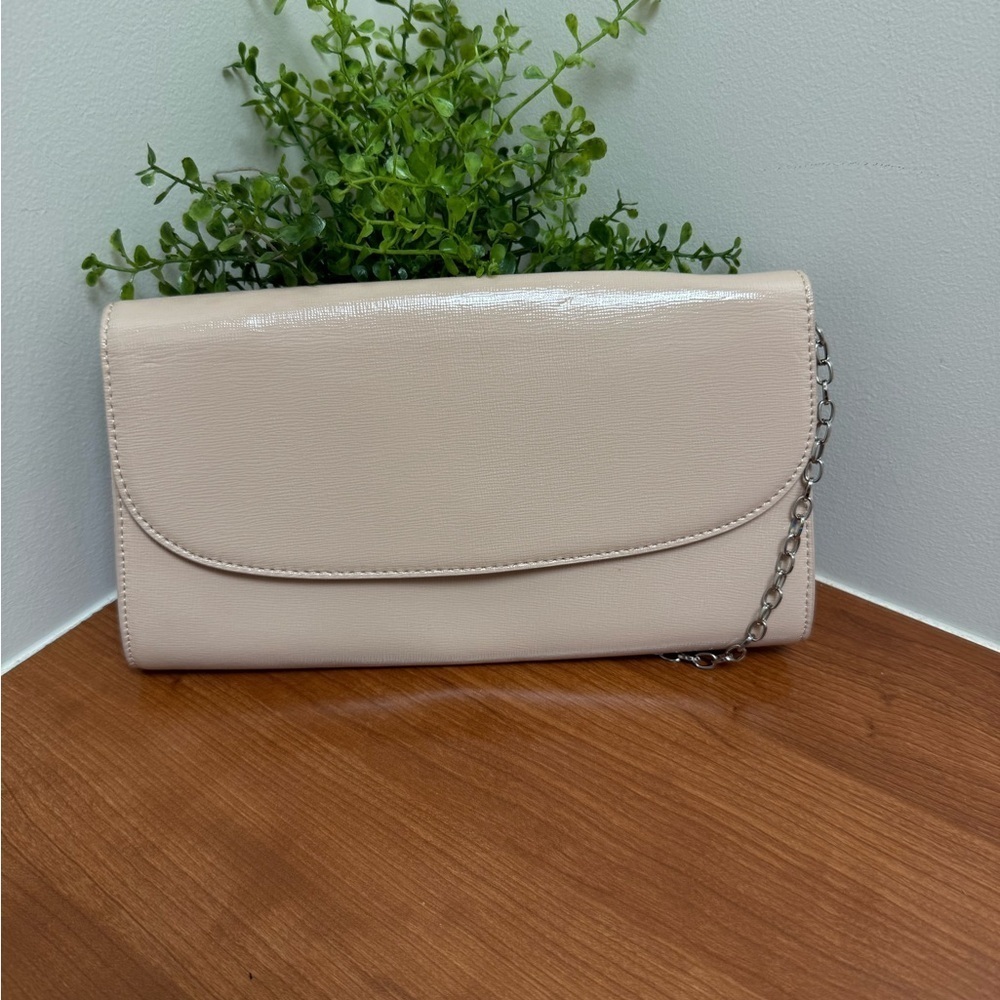 Halogen Tan Crossbody Clutch With Silver Chain EUC